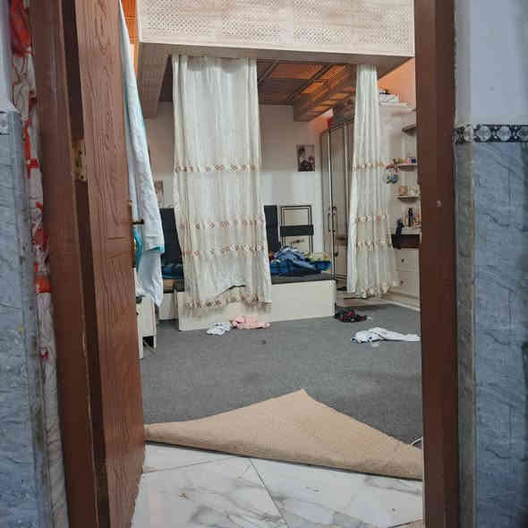 يا الله يا رزاق عندي بيت المساحه 105 متر نجف كوفه نقطه داله اسواق فتك منطقه كلش حلوه البيع مستعجل بناء جديد السعر 35 وبي مجال مراوس سيراوس***********☎️
