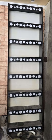 رف ٧ خانات للبيع اتصل على هذا الرقم 07830105334