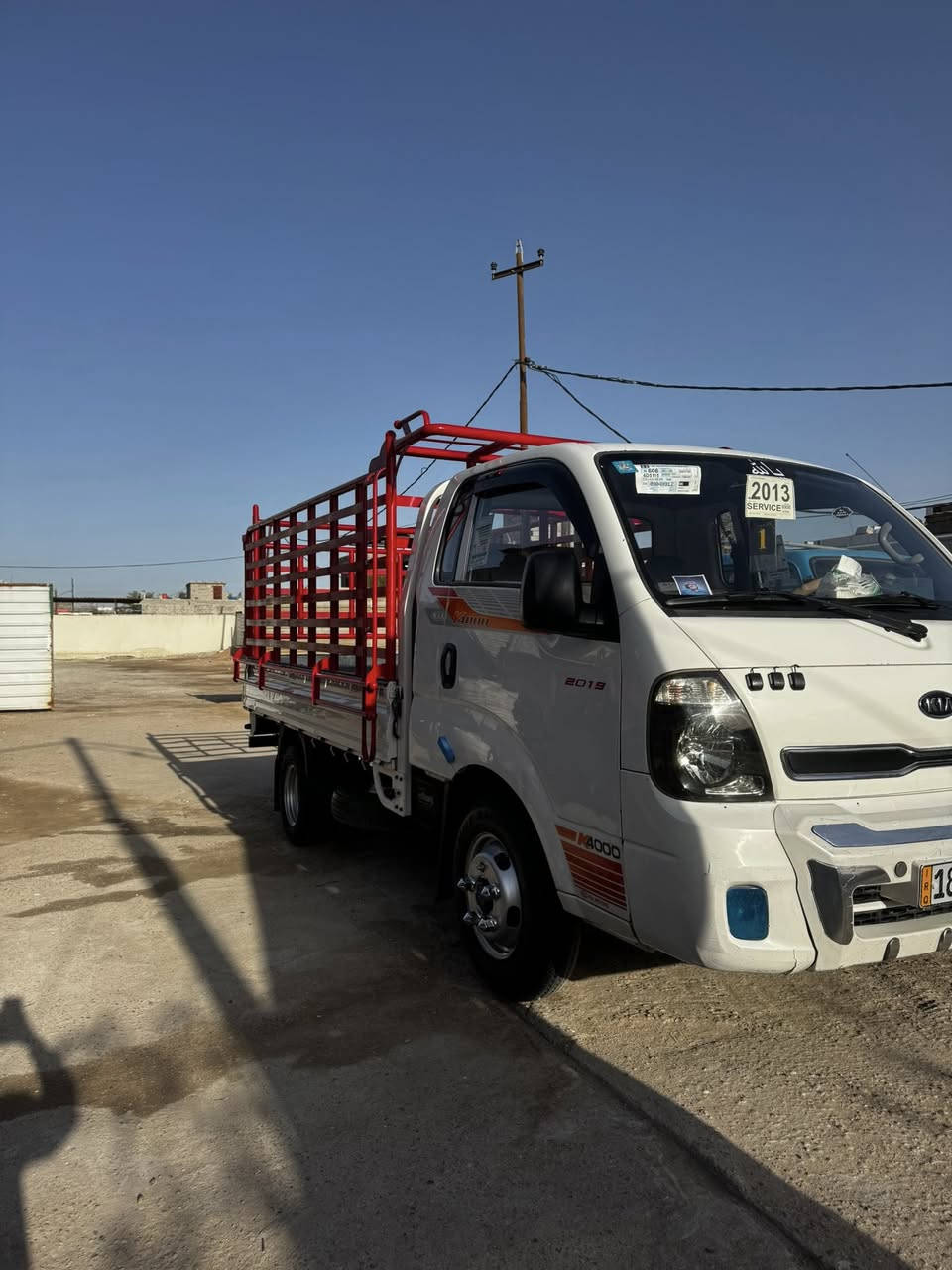 السلام عليكم كيه فحل للبيع موديل 2013 مكفولة ضربة وصبغ وتبديل رقم شاصي واضح رقم إنكليزي هزة ل 29 محوره 14 وياله العنوان البصرة أبي الخصيب السعر 115 
رقم الموبايل ***********
