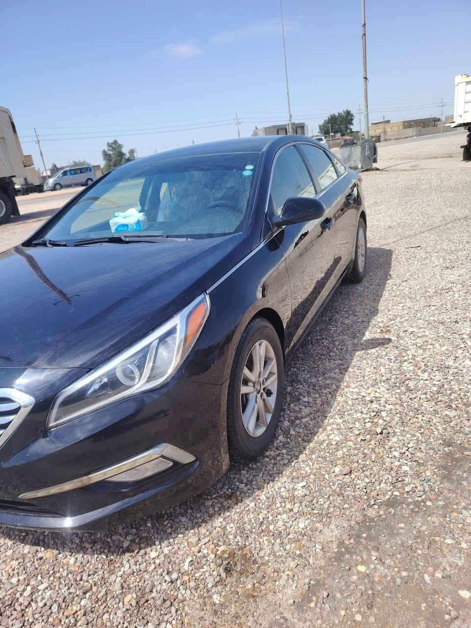 السلام وعليكم اخوان سوناته موديل 16 سياره حلوه بيهه بردات باب السايق كلش بصيطه محرك 2400 تخم تاير جديد سياره خير من الله جديده مابيهه اي نقص رقم سليمانيه وكاله تريد تحويل سياره وارد أمريكي مكاني البصره الدير الشافي قرب مركز شرطه *********** السعر     10     100 ميه او عشره بيهه مجال وانه بخدمتكم
