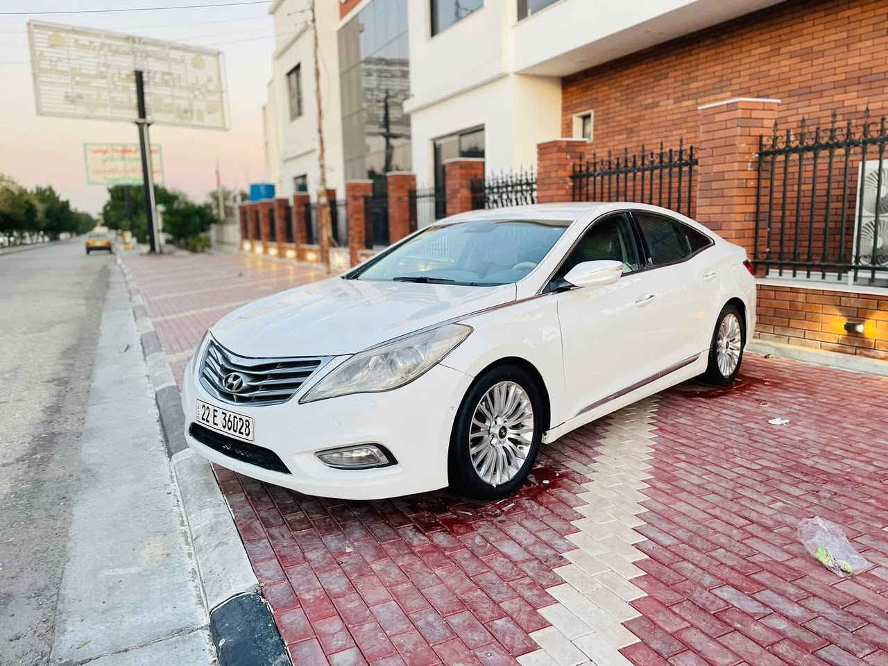 السلام عليكم ازيراه موديل 2013 خليجي. 6مكينة 3500 بية جاملغ   بيه مكانات صبغ ابيع حزام  رقم اربيل دولي تحويل او وكاله سيارة فول مواصفات ما عده بنرما حساس خلفي تحكم ستيرن كامره كشنات جلد  جاهزه سياره من كلشيي
مكان سيارة كربلاء المقدسة طريق نجف كربلاء عمود840
السعر 115 بيه مجال
 اتصل رقم ‏‪0782 646 3548‬‏
الرجاء مكلف بلنشر اتصل وتدلل
