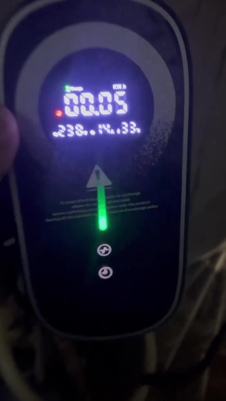 شاحن سيارتك بدون ايرث

🔌  16 أمبير متغير يمكن تحكم في امبير

تحكم سهل يناسب قدرة المنزل. شاحن ليس تجاري 

يوجد 32 امبير

🛡️ ضمان سنتين

ضمان كامل لمدة سنتين.

📜 شهادات جودة وسلامة

* الشهادة البريطانية: السلامة وفق المعايير البريطانية.

* الشهادة الأوروبية (CE): الالتزام بمعايير الاتحاد الأوروبي.

* الشهادة الأمريكية (UL): أعلى معايير الأمان في أمريكا.

📥 للطلب أو الاستفسار، راسلنا عبر الرسائل أو اتصل على ***********
