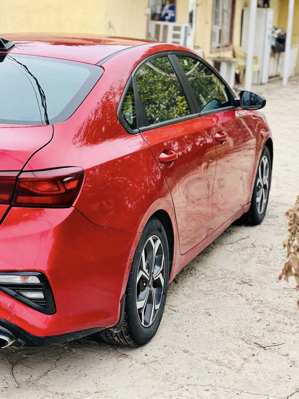 مراوس بأفلون او بيع
فورتي 2020 

سليمانيه 

ضرر  جاملغ ايمن 

السياره نضيفه جداً 

كير AT  

ماشيه 85

محرك دوش 2000

السونار مُرفق مع الصور
للاستفسار هـ/***********
