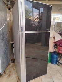ثلاجه للبيع ٢٥٠ وبيه مجال انشاءالله بسيط الراغبين الاتصال ٠٧٨٨٥٢٦٣٨٣٢ ...