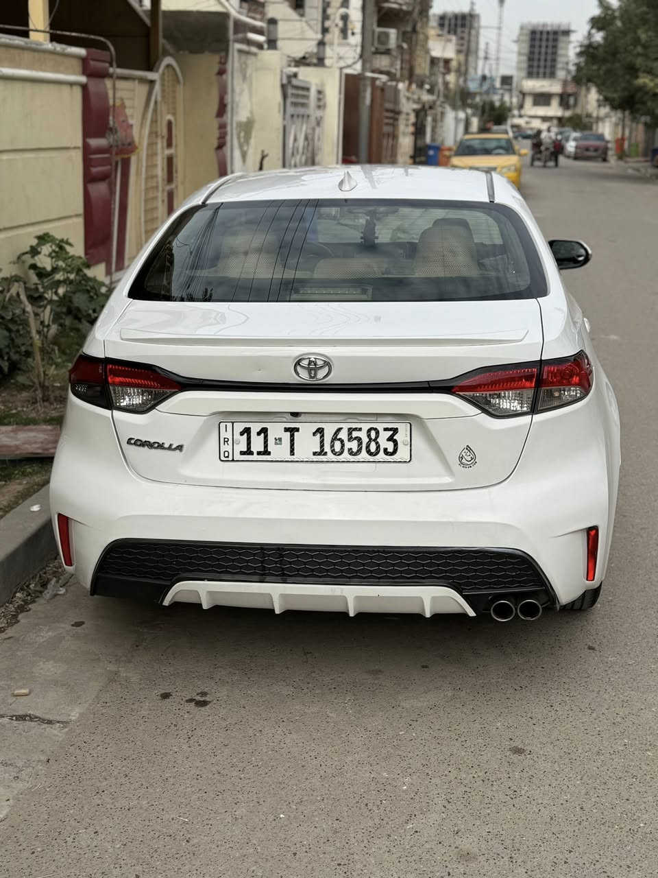 السلام عليكم كورلا موديل 2020 أمريكي. سياره خير من الله اي نقص مابيها  بكاني بغداد قرب تقاطع درويش  السيديه 
حادثها جاملغ الخلفي فقط بدون دواخل 
 سعر 140  وبيها مجال  
موبايل ***********
