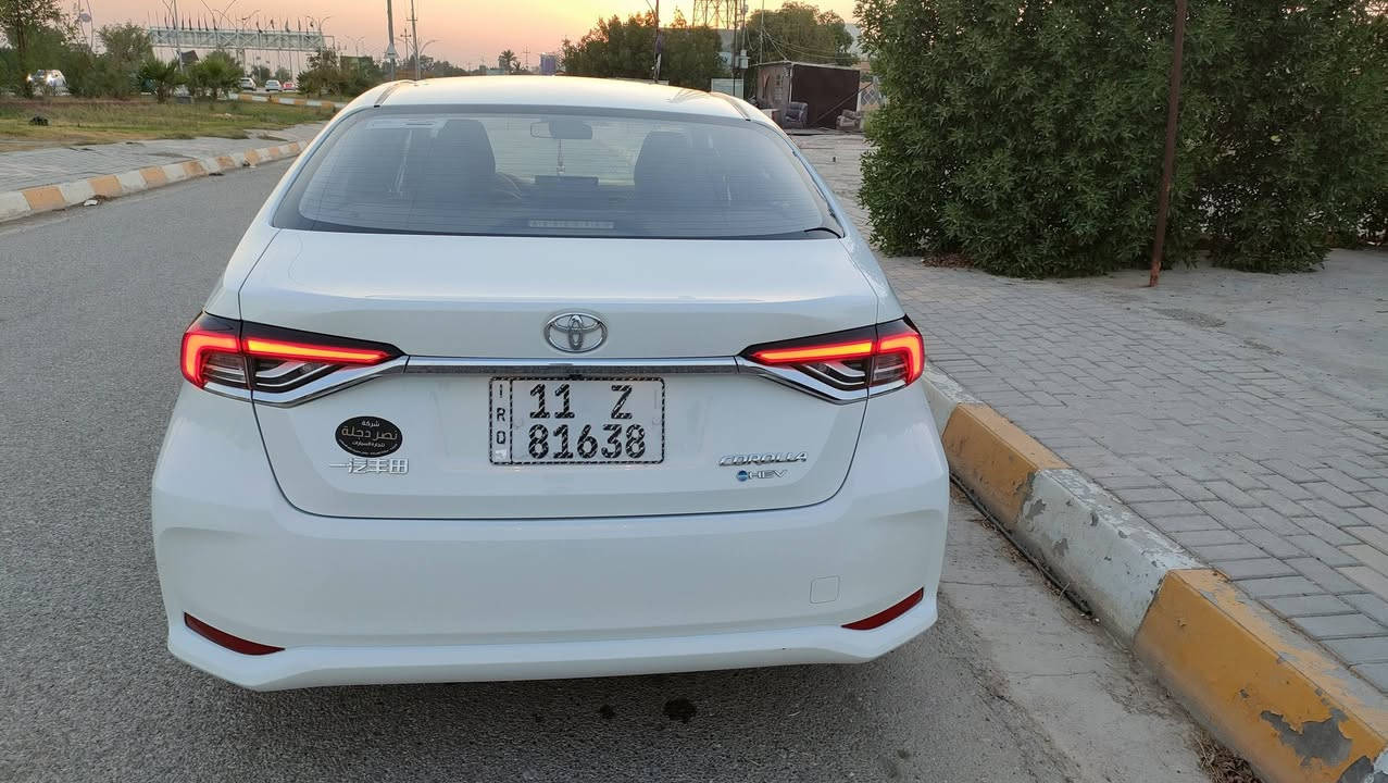 السلام عليكم 
كورلا هايبرد 2025
الشكل الخليجي ماشية 29 ألف
فتحة و كشنات جلد و دخول ذكي
مكفولة من كلشي بحالة الوكالة 
بيها شخط بطرف الدعامية الأمامية واضح بالصور 

رقم بغداد بأسمي
مكاني الكوت
السعر 157 ورقة

***********
***********
