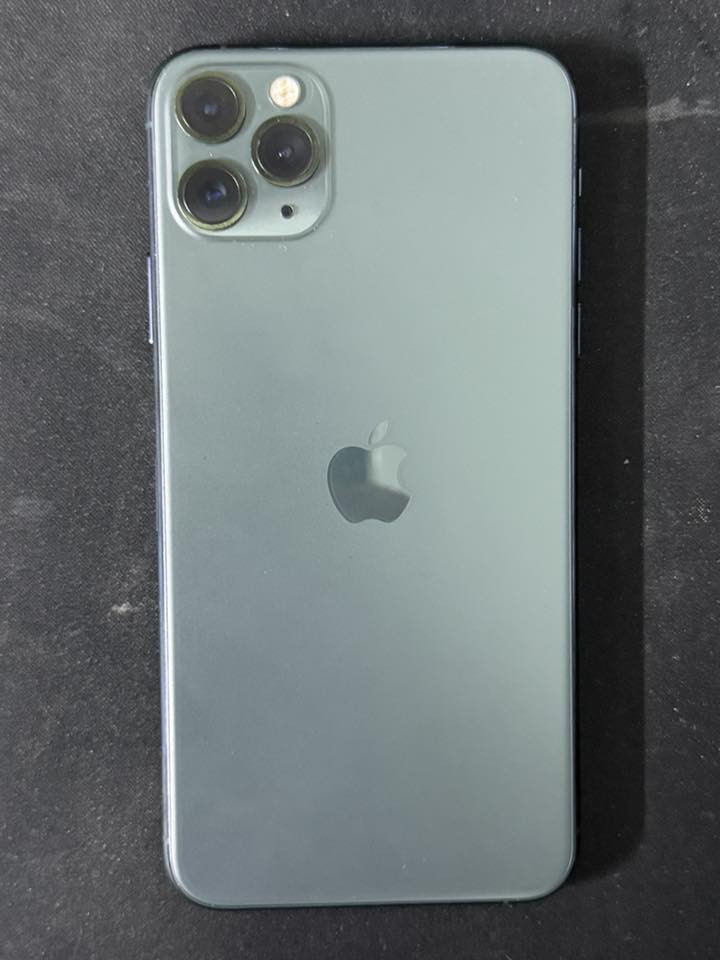 ايفون 11 برو ماكس امريكي بطاريه 85 ذاكره 256 فيس ايدي شغال جهاز نضيف مابي اي خلل او اي خدش و ايضا الجهاز ممفتوح ولا مبدل اي شي  وكلشي شغال للبيع ب 380 وبي مجال مكاني دوره ابو دشير ***********
