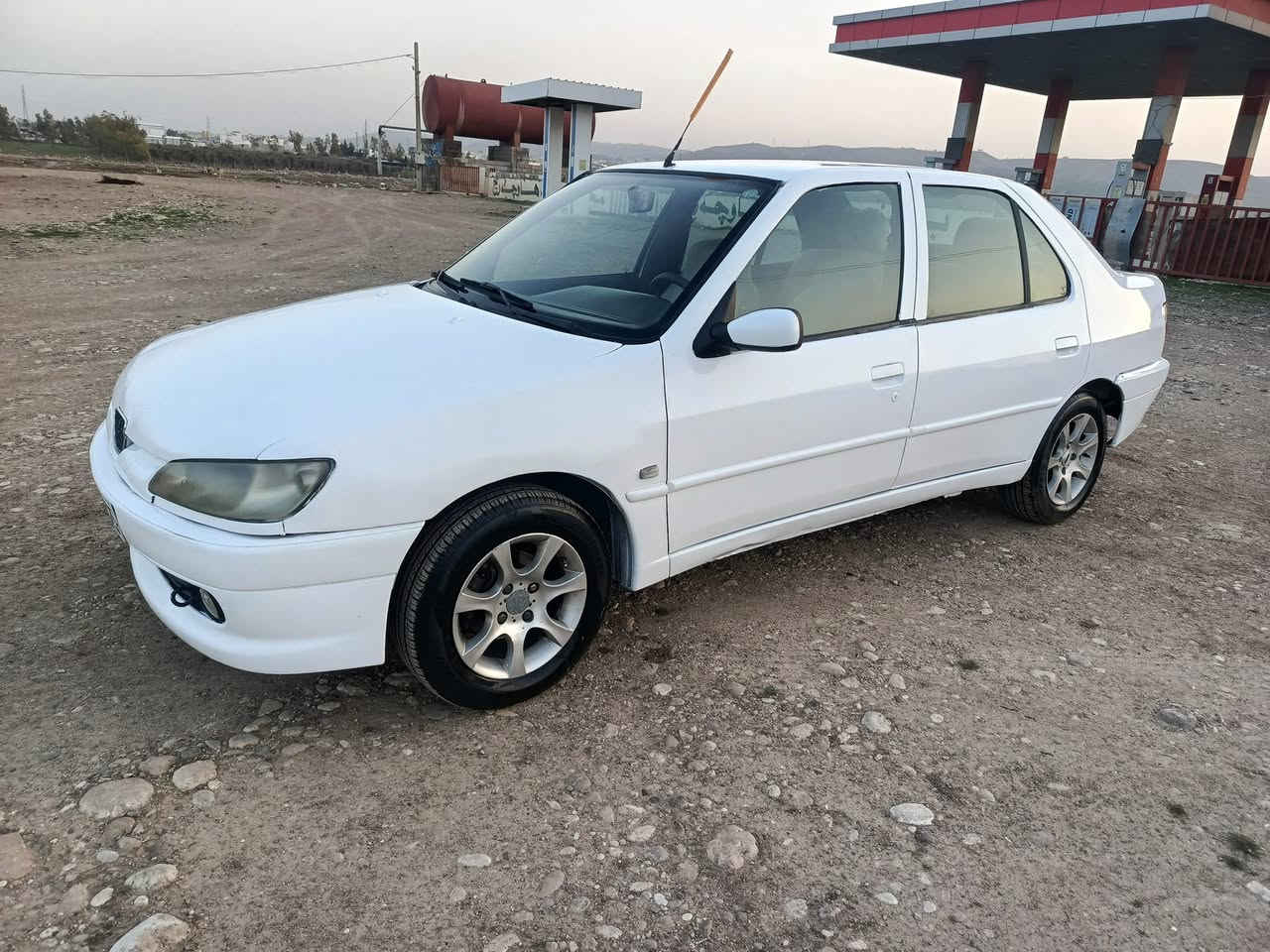 ***********
***********
بیجۆ 306 مۆدیل 2002
گیرو محرک شرت بدون صوت بدون سرف بدون بوغار
رقم سلیمانیە ئسولی دولیی 
سنەو حتی 2031 جدید تحویل نفس الیوم مباشر
اربع تایرات جدید 
صدر مالی جدید 
بدون صرب 
سعر 36 ورق مکان چم چمال قریب عل کرکوک
