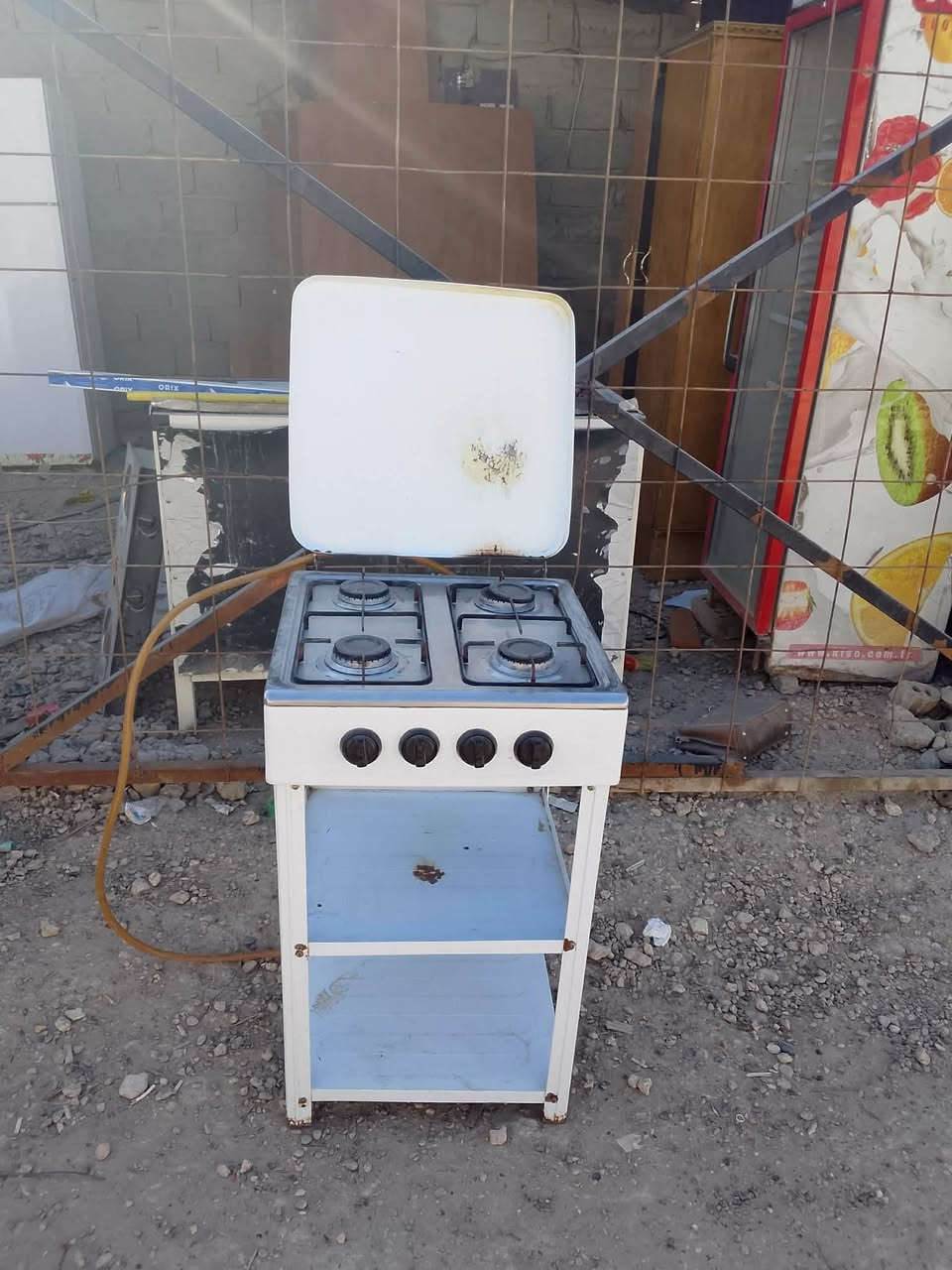 ثلاجه نضيفه وشغاله ب٦٠/طباخ ب٤٠/مكينه ب٥٠


**إذا كنت صاحب هذا الإعلان وتريد حذفه لأي سبب، رجاءا أرسل رسالة إلى الدعم الفني**