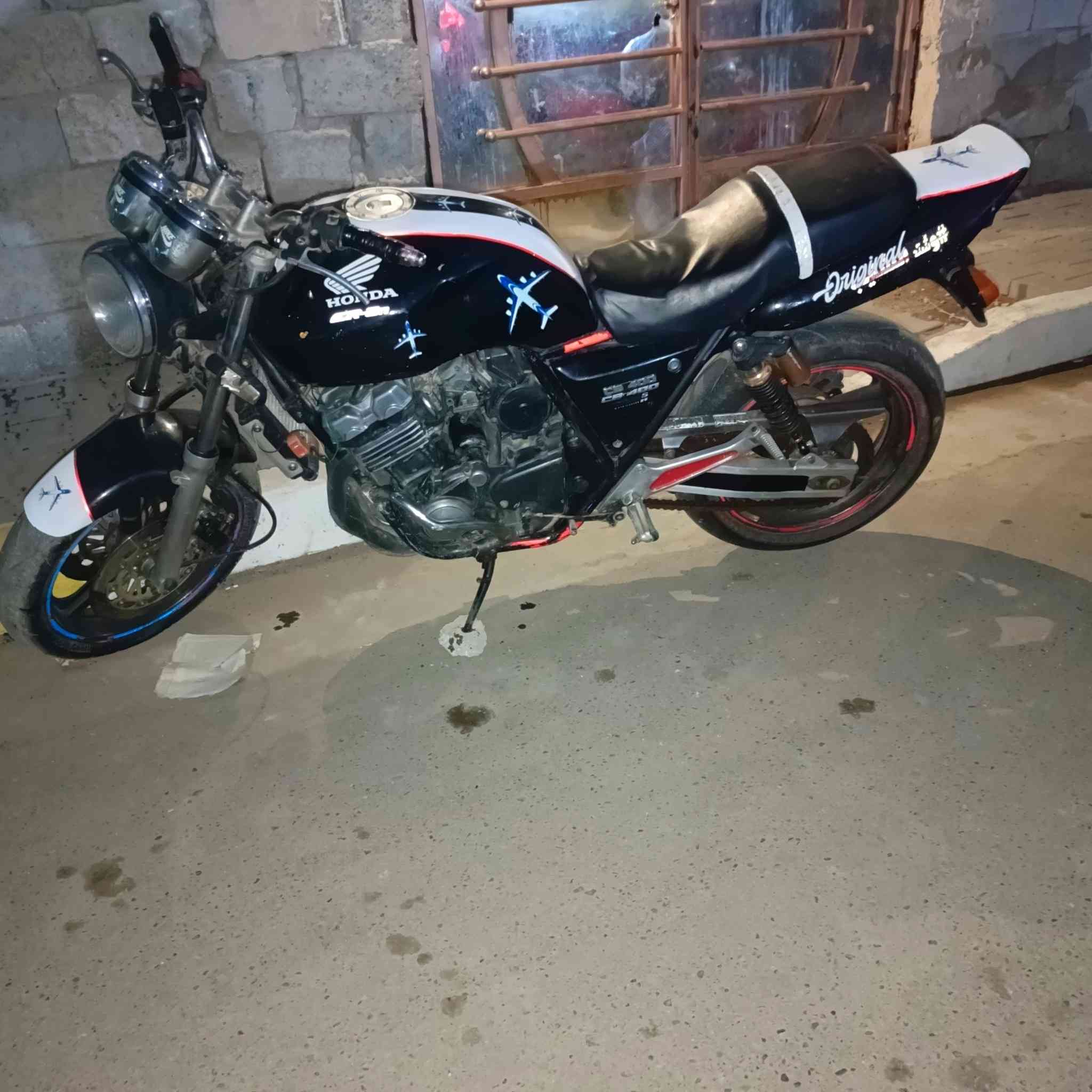 سيبي جيل اول نضيفه كلش مال جناي ب مليون ونص وبيهة مجال بغداد ***********
