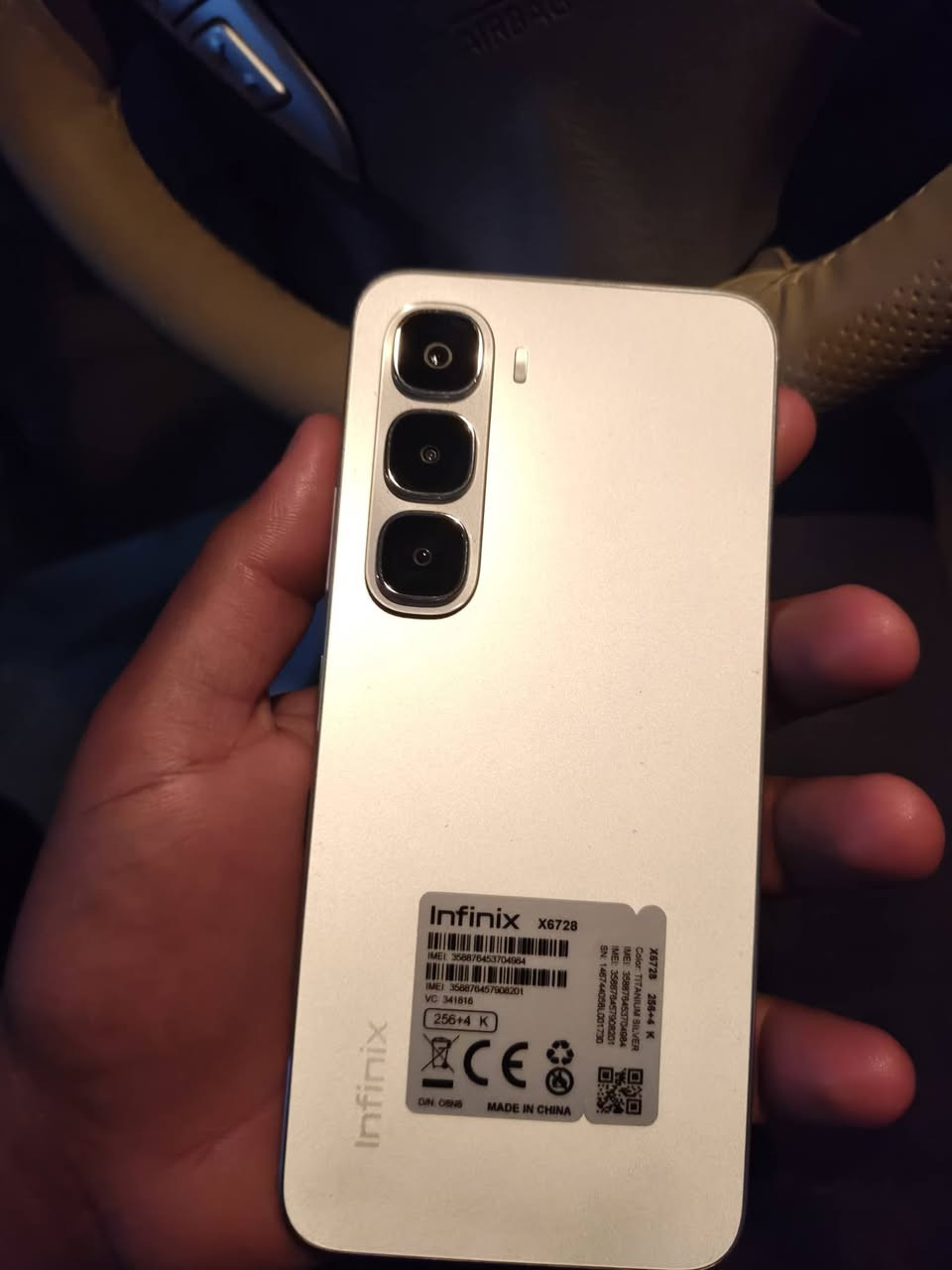 سلام عليكم انفنكس هوت 60 اي
ذاكره 256 شاحنه 45 واط مستعمل كم يوم فقط سعر 165 وبي مجال  مكاني بغداد السيديه


**إذا كنت صاحب هذا الإعلان وتريد حذفه لأي سبب، رجاءا أرسل رسالة إلى الدعم الفني**