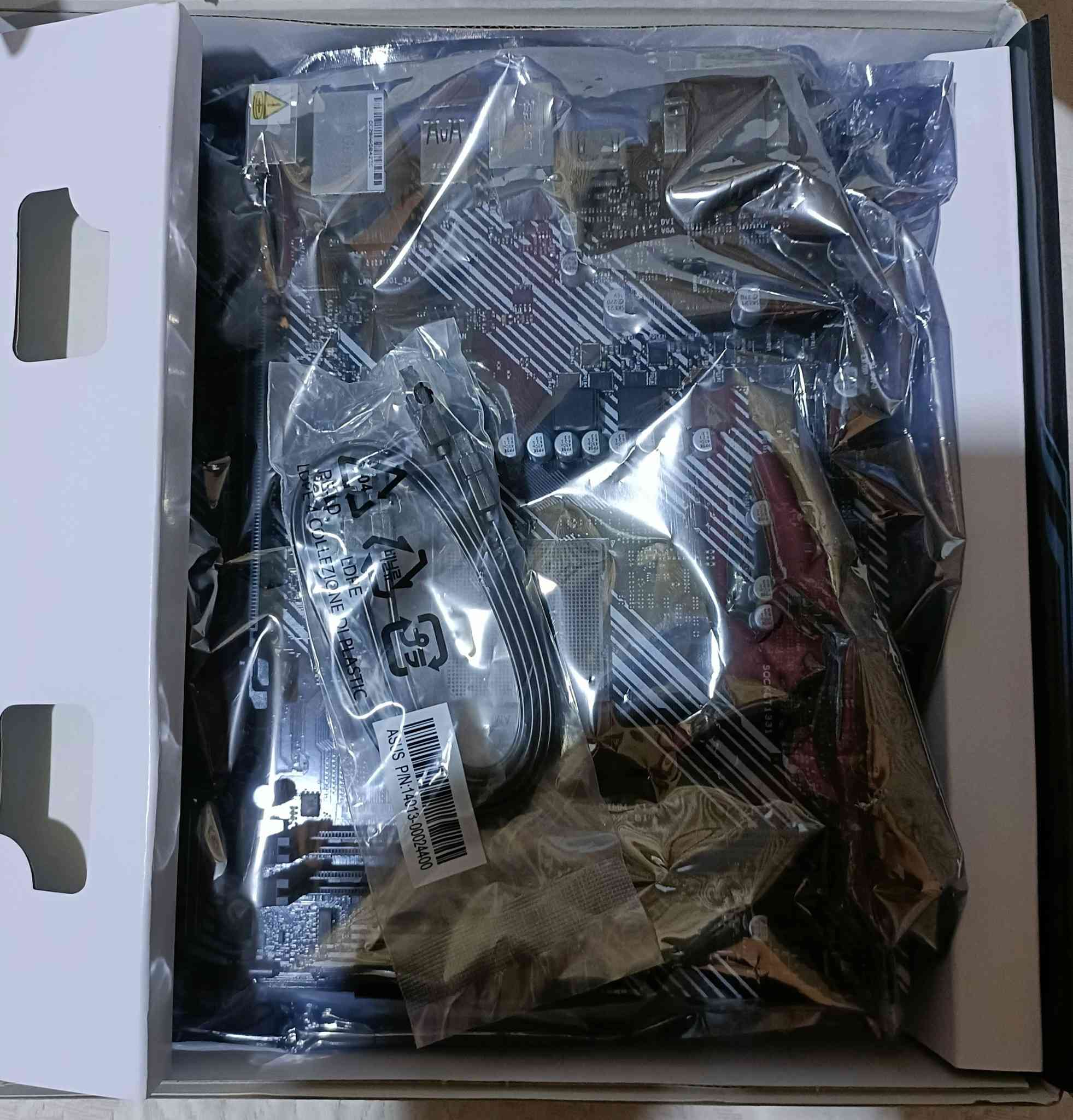 السلام عليكم ورحمة الله وبركاته
قطع نظيفه للبيع وكلشي موضح بالصور 

 Asus RX 6700xt 12gb 400
كرت ما مفتوح ثنين فان حراره ما تتعدا 62 
كامل ملحقات وياه كيبل 

Asus prime b450m-k ll 95
بورد نظيف كلش وياه بليته مال معالج 

TFORCE 2*8 3600MHZ CL18 120
لون اسود 

Xpg 1*16 3000mhz rgb 65

 750w
بور سبلاي 70

Cass 3fan COOLER MASTER 60

بعض القطع بيه مجال بسيط والي ياخذ اكثر من قطعه انزله من السعر


**إذا كنت صاحب هذا الإعلان وتريد حذفه لأي سبب، رجاءا أرسل رسالة إلى الدعم الفني**