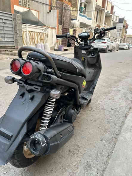 السلام عليكم 
سكنس جبلي الدراجه مثل مشوفها يمك انضف من حياتي كلها رمبه والكفرات بلاد مغلفه وشوي تعبانات المكينه تشك الكاع وما بيها اي نقص سعرها مليون و 100 وبيها مجال مةاني الدوره الميكانيك 
هذا رقمي ‭0788 349 0458‬
