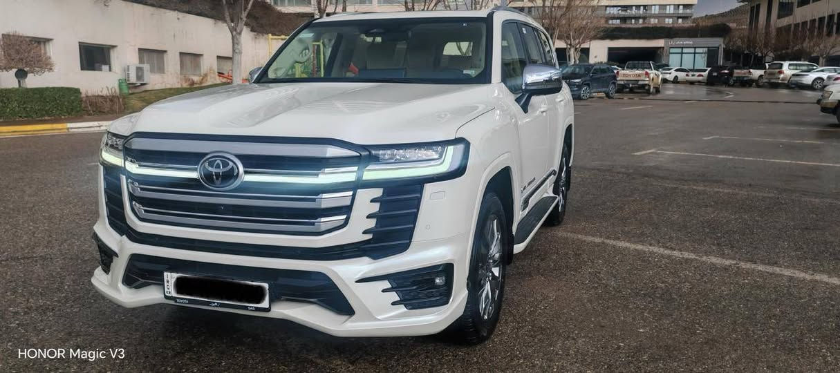 تويتا لاندكروز جكسارة 2025 VX limited S شرکة ساز
بیع مستعجل المسافة المقطوعة: ۱۷٥۰ کم
مرقم باسمي ، سلیمانیة،
المستورد: SAS
کامل بی بی اف، ppf ، ضمان 10 سنوات
جام امامی درع
كلين تايتل  مكفولة من كل شي، متل زیرو بحالة شركة.
المواصفات معروفة فی اكس لمتد اس
 المحرك: ٦ سلندر بسعة ٤ لتر بدون تیربو
تحديد سرعة 
كاميرا 360
رادار 360
کشنات خزن
کشنات جلد و کهربائی
سلاید
تشغيل عن بعد 
سماعات jbl
وبعد هوایە مواصفات

🛑 السعر سوي تعليق يصل مباشرة 🤖 

ضمان و عقد صيانة مجانية من تويوتا العراق لمدة 4سنوات  او ٨۰،۰۰۰ كم
مكان سیارة سليمانية.
‏‏‎
رقم صاحب السيارة 
***********
