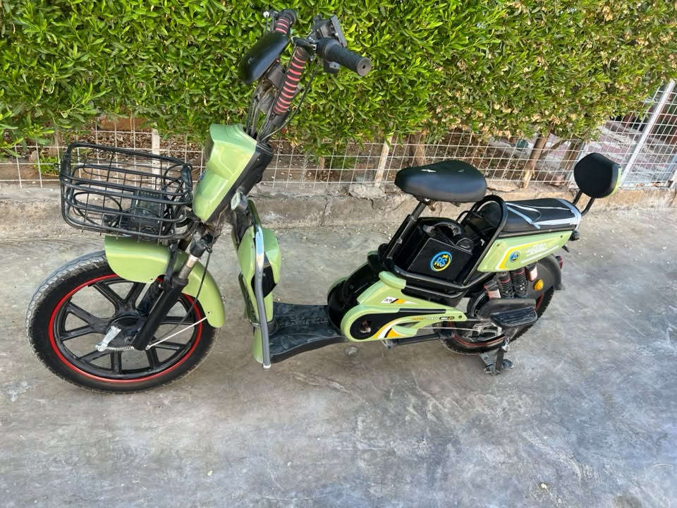 ماطور شحن للبيع اي عيب مابي جديد بعده  5باتريات سعر 275

 

لاستفسار واتساب ***********
