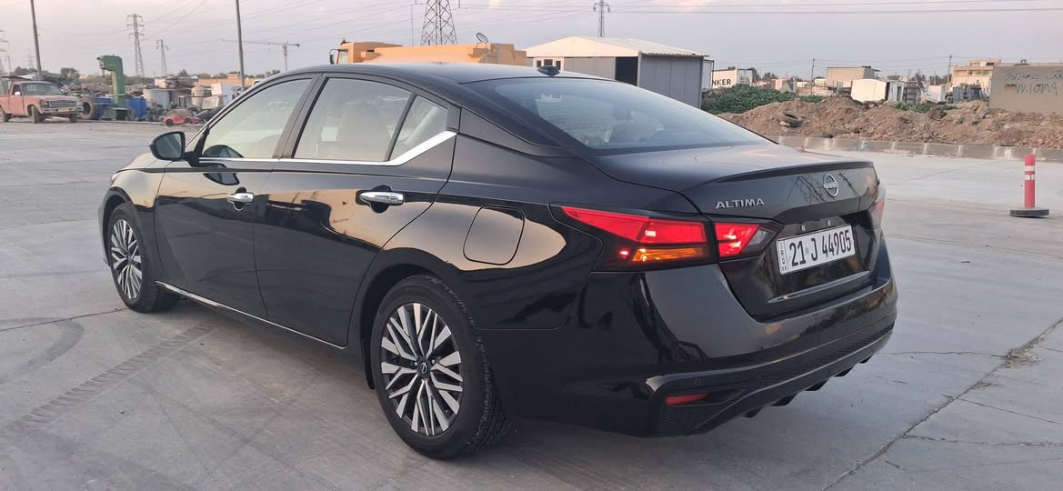 بەناوی خوا ئاڵتیما 2024 مواسەفاتsv جاهزە کامل مەسرەف 44هەزارمیل چوە بەسمەشەغاڵ ماڵی دۆست ڕاداری پێشو پشت و لاتەنیشتەکان بەشەرت هەمو شتێک چرکەو گەڵایەک ببڕە
شوێن.کەلار ژ.م*********** ئەدمین🌹.. كالار, السليمانية
