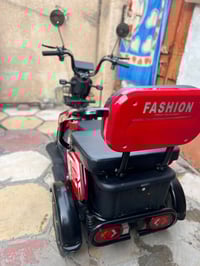 دراجه شحن  كبار السن ٣ عجلات جديده استخدام قليل نضيفه جدا   اريد مرواس...