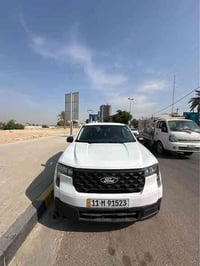 فورد مافريك هايبرد2025 للبيع  حادث جداً خفيف تعتبر كلين  سيارة زيرو ما...