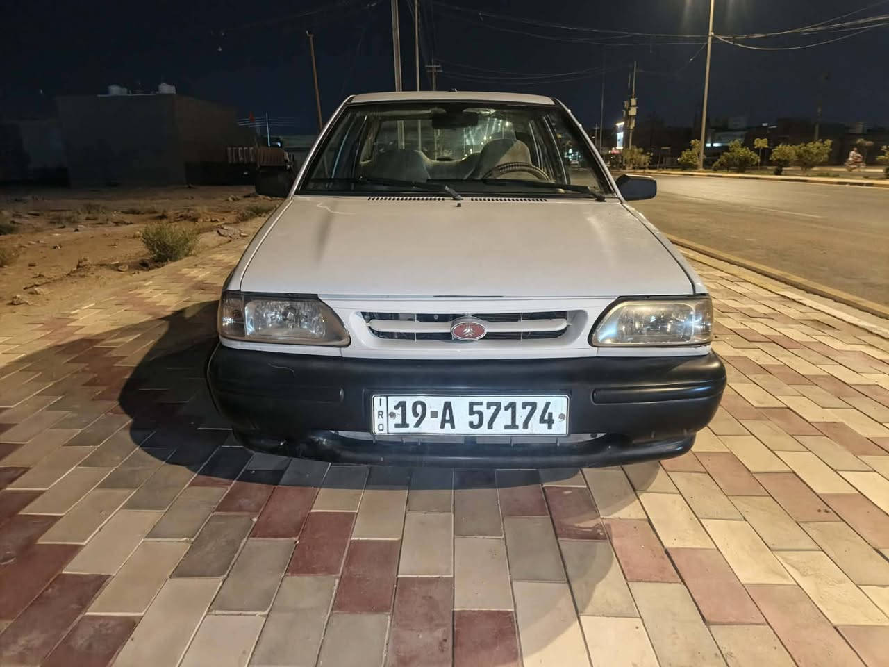 موديل ١٨ مكانه كربلاء بيه باب مبدل وشويه صبغ بالجاملغ رقم انكليزي جاهزه حداديه محرك كير بحاله جيده متواجد عل فيس واتساب ب٣٨ ورقة ***********
