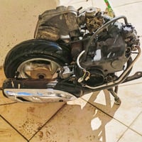 مكينه فراشه ما مفتوحه  أبيع طافي ماعرف شبيها مابيها كامله هيه وتفرعاته...