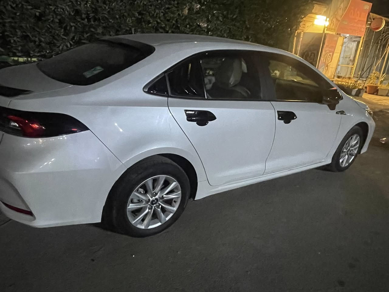 كورلا  2024  (ساز  ) خليجي 🦅 بانزين فقط ياباني  ام الضمان عليه صيانه مجانيه وتبديل دهن 2
 
🚦رقم  اربيل دولي تحويل مباشر) 

المواصفات…..🖍️
           🧭            ماشيه   32

  
محرك 1800 بانزين
بصمه + دخول ذكي
 نظام الترحيب عند الاقتراب  
حساس استشعار عند الاقتراب
تبريد قطعتين 
نظام القيادة (سبورت + عادي)
كيجات ديجتل شاشه 
شاشه نفكيشن + كامره خلفيه دواره
 حساسات امامية+خلفية
مانع نزلاق

 شحن USP واير ليس 📲
تبريد بيانو شاشه 
اشاير مري 
مري شفط 
شباك كروم خليه 
ويل كب حجم 16 عدد5
حساس اطار + حساس لايت عالي وناصي اوتو + حساس مطر 
تحكم سترين كامل 
 العنوان📍 بغداد 
 السعر 180💵 وبيه مجال  
سياره بيهه ملاحظات 
سياره مدوشمه عام + تغليف حراري
بغداد عالرقم  ***********
