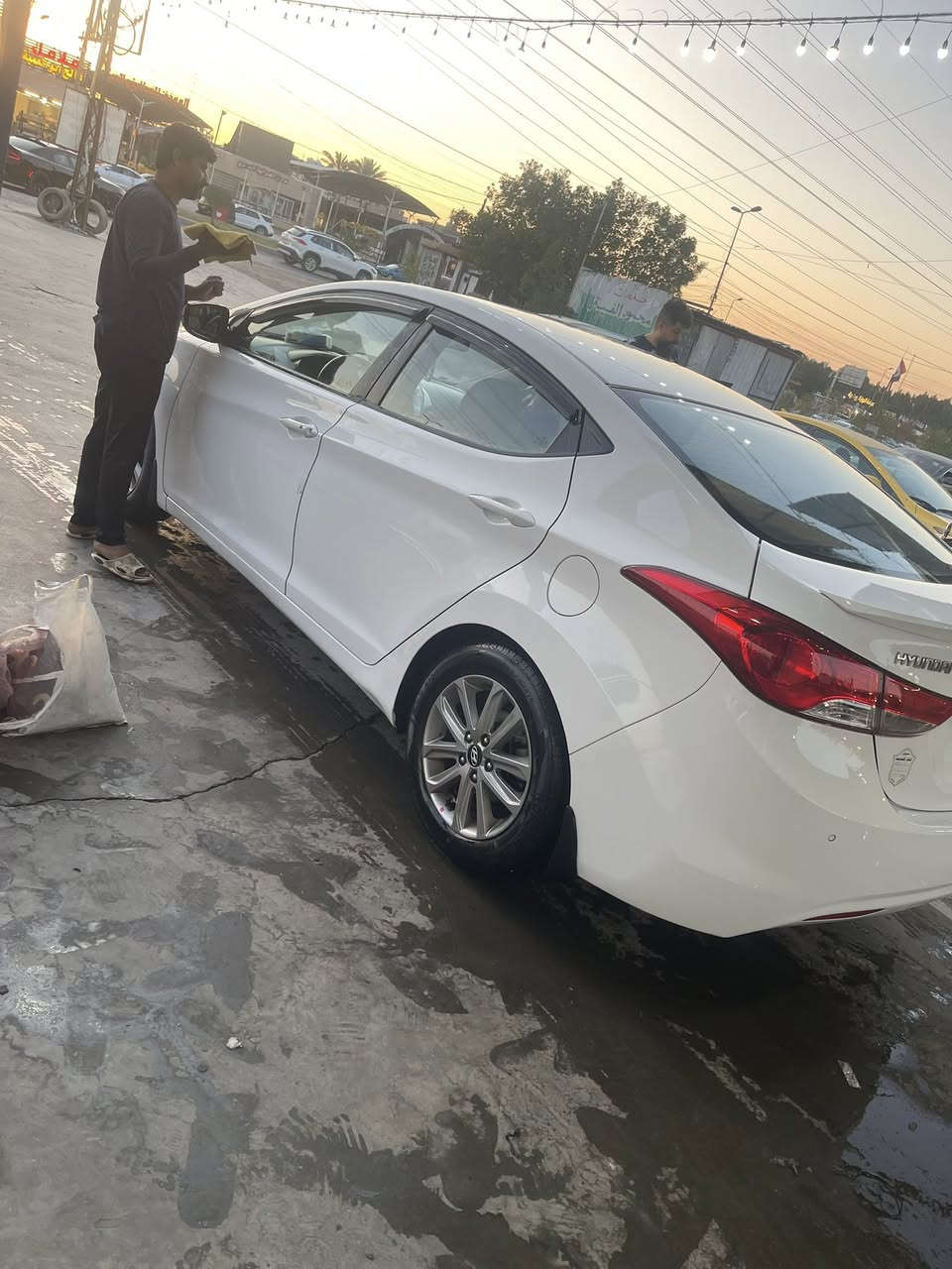 النترا ٢٠١٣ محرك ١٨٠٠ بصمه بلادي بيه بارد مكانات قليله سياره محرك وكير ممفتوحات السعر ١٨٨ ورقه وبيه مجال قليل مكاني غزاليه ***********
