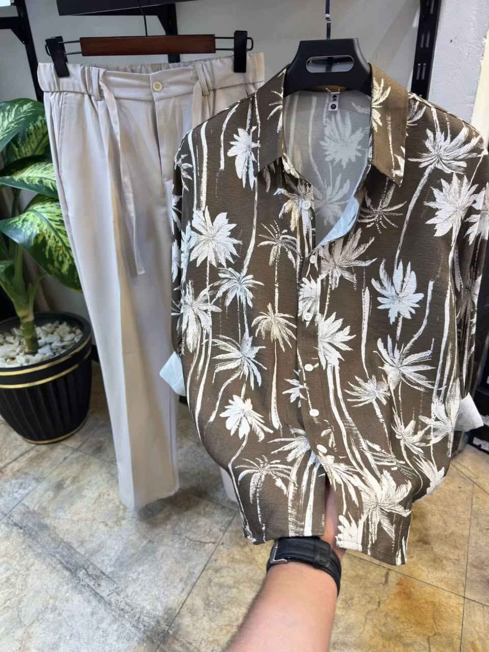 كل الحب و الأحترام لكم زبائننا الكرام
شكراً ع تفاعلكم معنا ♥️

أزياء علي صلاح🏆

جـديدناً مختلف🌙 
ـــــــــــــــــــــــــــــــــــــــــــــــــــــــــــ

جودة وقالب جداً راقــي 🤝

قمصان درجة عالية ✔️ ❤️

#القياسات_M_L_XL_2xl_3xL_4xl

#السعر 🔥

#السعر 🔥

#السعر 🔥

ـــــــــــــــــــــــــــــــــــــــــــــــــــــــــــ
#العنوان📍السوق الكبير مقابل شارع كاظم عويص 
ثاني محل ملابس ع ايدك اليمنه مقابيل محمد دبي
ـــــــــــــــــــــــــــــــــــــــــــــــــــــــــــ

يتوفر توصيل الى جميع محافظات العراق🚕🚕

للأستفسار اكثر خاص او وتساب☎️***********
#ازياء_علي_صلاح🙏🤍انستا@a_ms133
