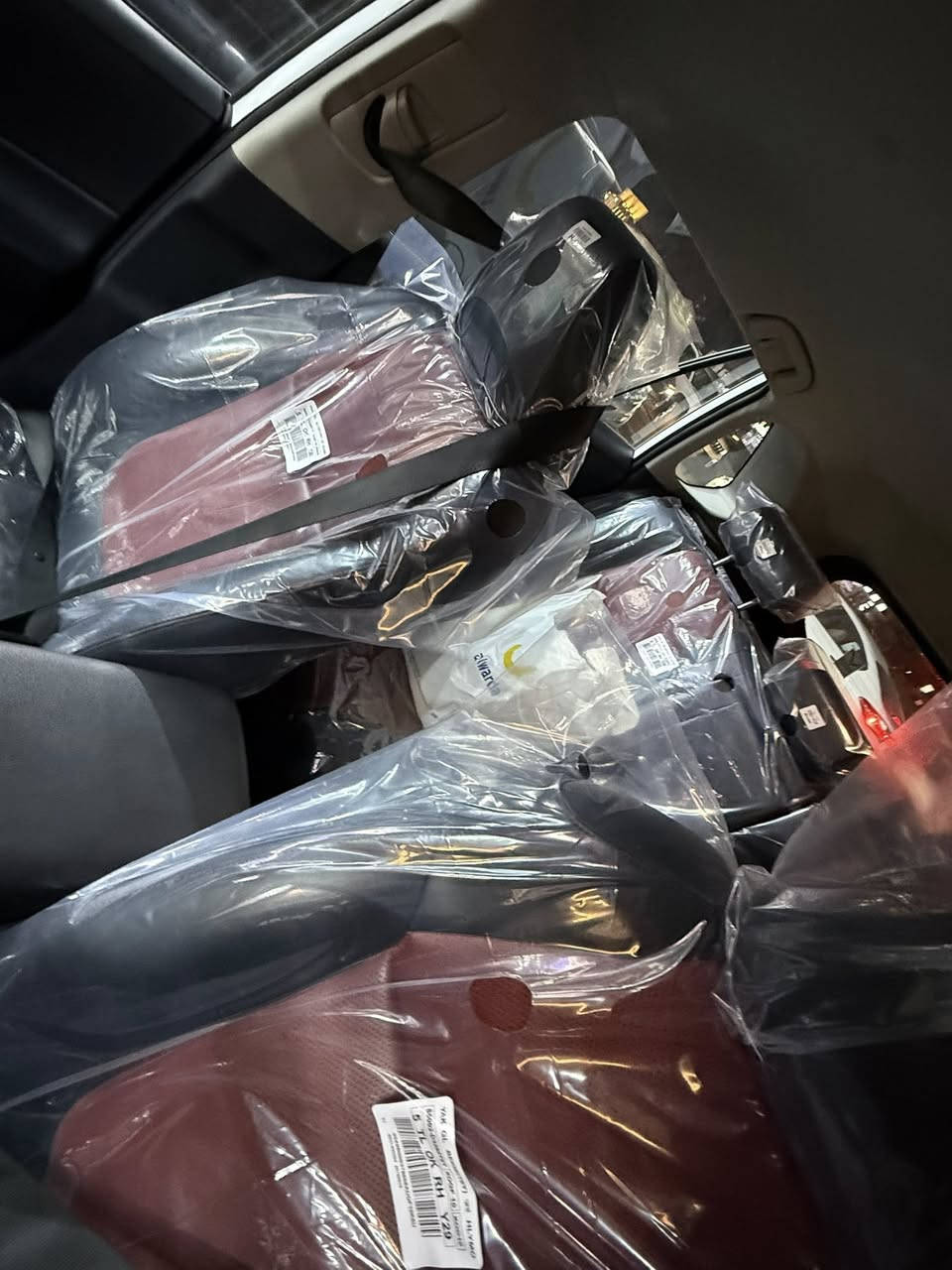 السلام عليكم 
راف فور 
موديل ٢٠٢٣
خليجي  تجميع. صين

سيارة جديدة. مكفولة بية بارد مكانين بسيطات على كل شبر

ماشية 40 الف 

سيارة بسمي. تحويل  ثاني. يوم 

مكان السيارة. بغداد جديدة. 

السعر ٢١٠ بية مجال. 

***********
