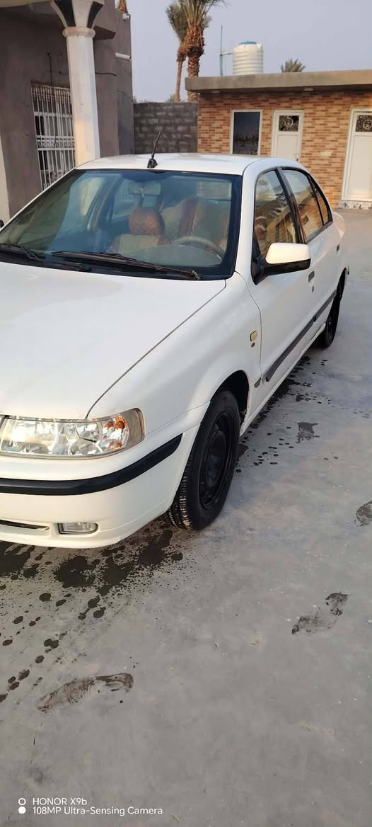 سمند 11ناطق سيارة حلوة وجاهزة كير مكينة حداديه تخن تاير سيارة خير من الله بسمي سنوية لل29 عنوان السيارة الديوانية للاتصال ‏‪0774 353 0633‬‏
