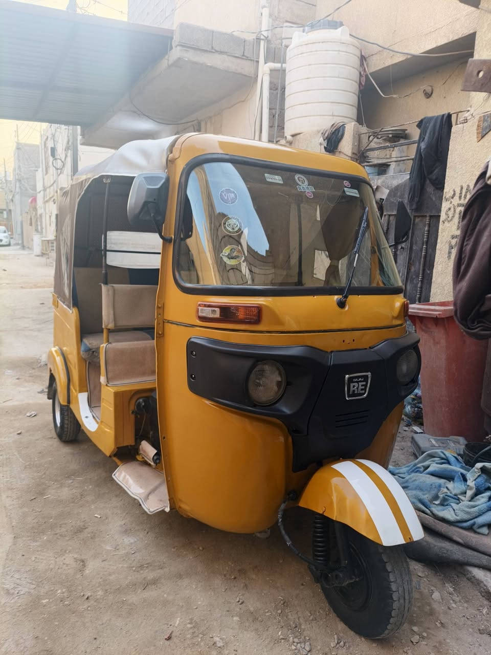 السلام عليكم تكتك مديل 18تكتك مرتبه حلوه مابيه نقص كلشي السعر 4ملاين وبيه مجال للشراي الشراي يتصل على الخط ***********
