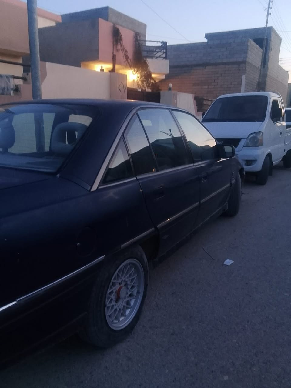 مكلفه بنشر وبل اوميكا  البيع سياره الصور مالته مو وضحه حيل جديده كير محرك شرط  محركه ٢٠ دخل جدآ جدآ جديد كشرها بلادي السياره كاعده وحلوه السعر خاص ،
***********
