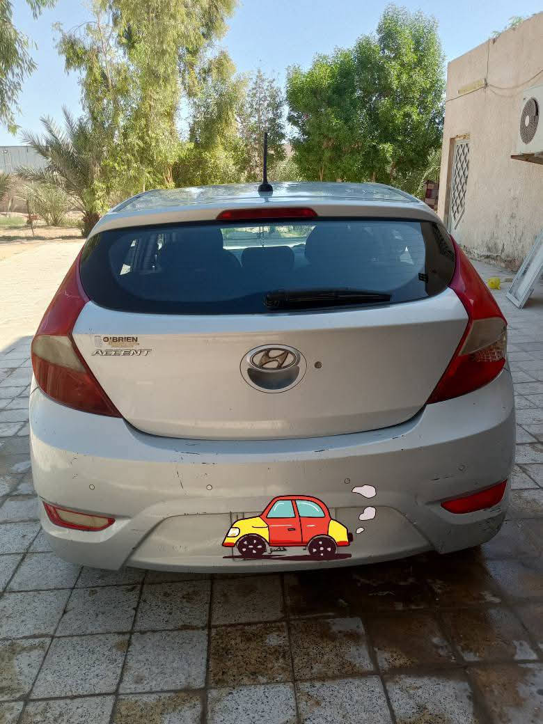 سلام عليكم 
من رخصة مدير الكروب المحترم
اكسنت 2013 
للبيع او المراوس وانطي فرق سياره جديده تحكمات ستيىن شاشه اندرويد تدفئه وتبريد كامره خلفيه وحساسات خلفيه وحادثها بنيد ودعاميه مبدل صور الحادث مرفقه بالمنشور السعر 85 وبيها مجال للأستفسار *********** بي واتساب
