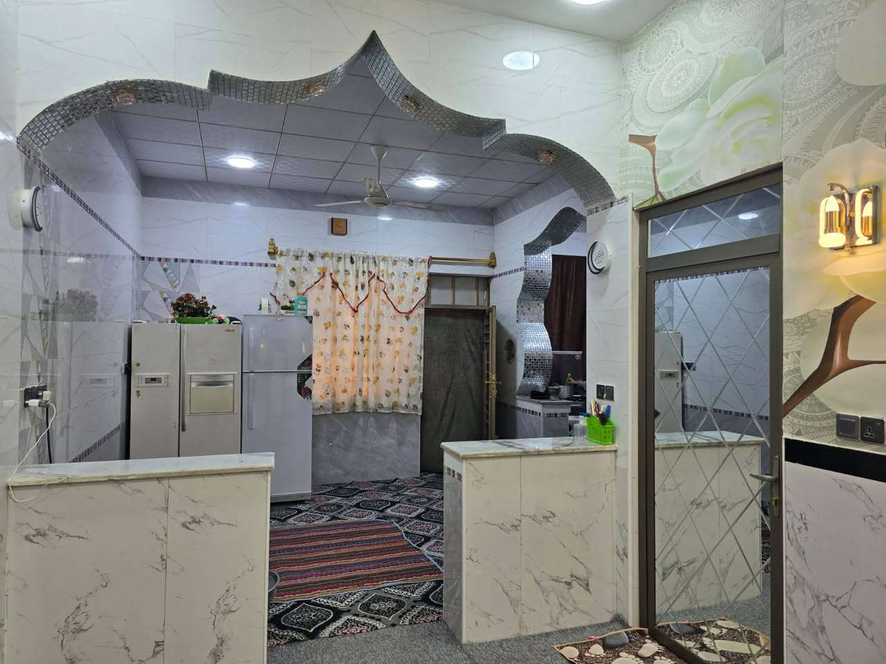 سلام عليكم يتوفر لدى مكتب عقارات الماجدي بيت للبيع المساحه 210 م طابو زاعي سند 25 العنوان دور النفط حي الحريه كامل الخدمات تبليط مجاري ارسفه كهرباء البيت بناء جديد وحديث الاستفسار *********** ابو ريحانه
