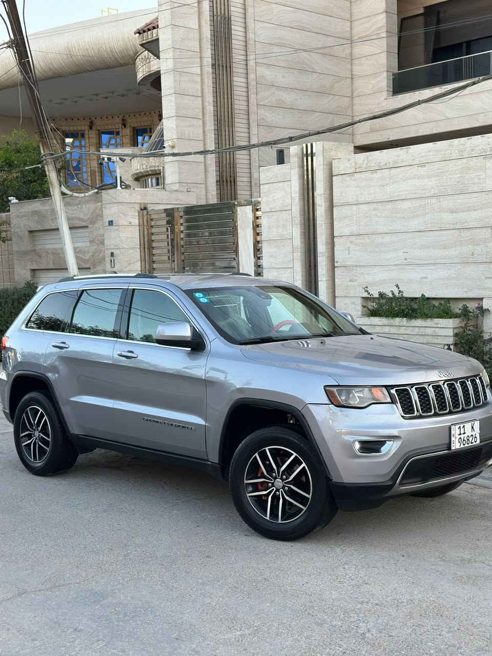 يالله
سلام عليكم بيع مستعجل 
جيب موديل 18 سعر 168 
الهاتف ***********
رقم بغداد بسمي حادثها موضح بصور
سيارة نضيفة وجاهزة كير مكينة تبريد 
مكاني بغداد سعر 168
الرقم ***********
