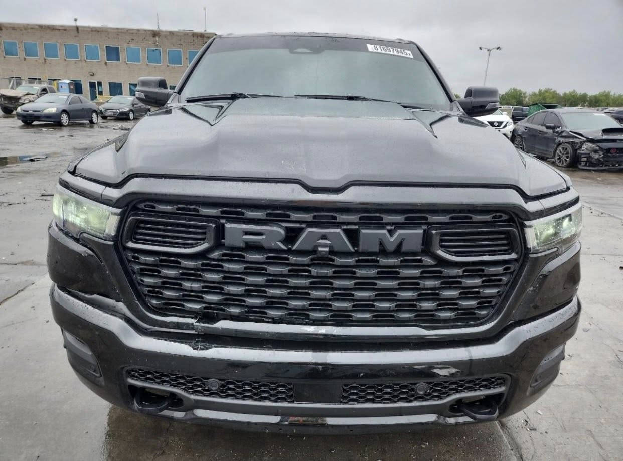 🔹السلام عليكم ..

🔹نوع السيارة …
‏♦️RAM TRUCKS - RAM - BIG HORN - 2025

♦️تاريخ المزايدة غداً الأثنين بعد السادسة مسائاً
2026 - 2 - 9

♦️عداد المسافات - 2 الف ميل فقط .
♦️الاسطوانات - 6 سلندر .
♦️حجم المحرك - 3.0 .
♦️نضام الدفع 4X4 .
♦️الوقود - بانزين .

♦️الأضرار  :- حسب الصور المرفقة  ..

🔹للدخول الى المزاد او شراء سيارة
🔹او اي استفسار يرجى التواصل مع …

🔹شركة الناصر للمزادات وتجارة السيارات🔹

♦️زياد الناصر -  ‭***********
ايهم الناصر - ***********♦️

📍صلاح الدين - قضاء العلم - قرب البطاقة الوطنية📍

