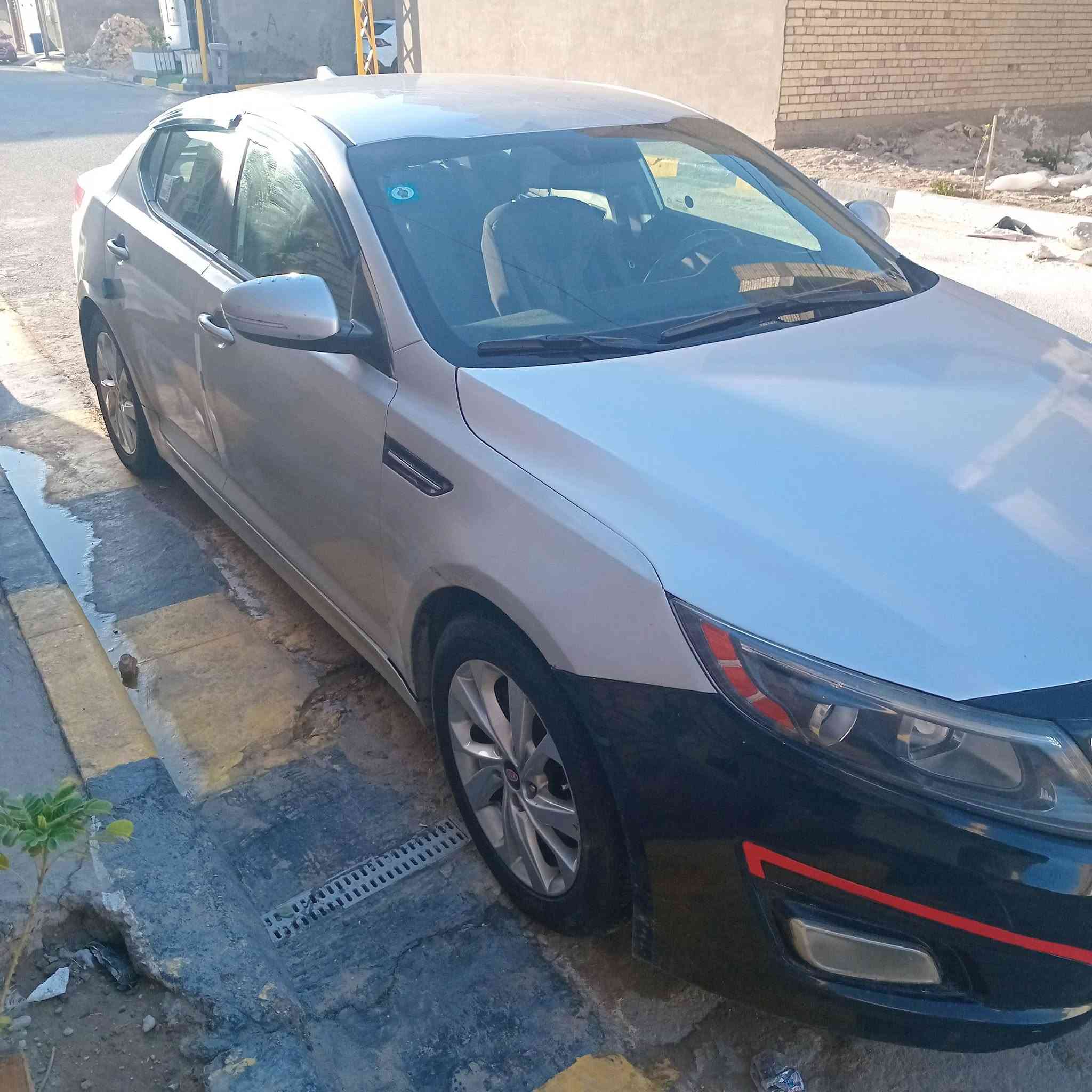 موديل 14 امريكي 
اقرأ المنشور قبل الاتصال 
محرك 2500 لاتبخير ولاتنقص 
كير ATM 
المواصفات نص فول
تحكم استيرن جهتين 
اشاير بالمري 
نضام ECO قيادة اقتصادية
نضام مانع تزلق 
تخم تاير جديد 
تبريد ثلج+تدفئة 
شفتات ECO +سبيكر 
المسار:125 حقيقي 
درايف مود
وباقي المواصفات المعروفه 
حادث الجاملغ الخلفي بدون دواخل صبغ حزام اتصل ادزلك السونار صدر جديد غرامات مصفرة رقم بغداد انكليزي هزه هاي السنه سنويه 2029 السعر 98$ وبيها مجال حك الجيه ***********
