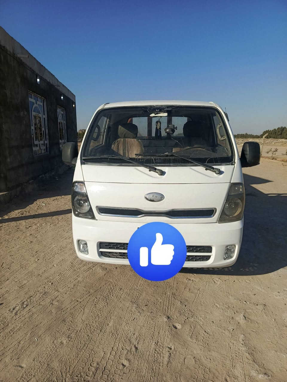 كيا حمل موديل 2014 سياره جاهزه محرك وكير وحداديه تايرات جديده مكفوله كفاله عامه من ضربه وتبديل سعر 100 وبيها مجال مكان النجف ***********
