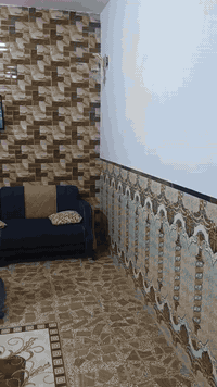 دار للبيع مساحه١٠٠ متر  طابق ونص غرفتين نوم مع حمامات اسويت صاله مساحه درج استقبال حي الحكيم قرب مدرسة موسى الكاظم ***********
