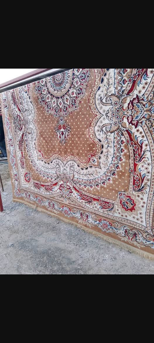 يعلن گراج  لغسل البطانيات والتخم والسجاد المنزلي بكافة انواعه 
سعر غسل المتر  المربع للزولية 600 دينار يعني الزولية 3×4 تكلف 7000 مع التغليف  
اذا كان العدد اكثر من (3) قطع يكون التوصيل مجاني من البيت للبيت  
باداره: ابو كرم 
 الاستفسار:  ***********
الموقع: هيت الدواره قرب معمل نجار محله او بل قرب من جامع ابو الطيب
