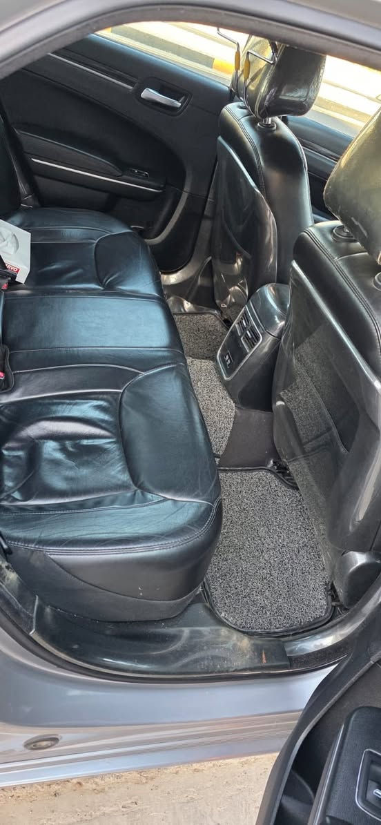 سلام عليكم اوباما للبيع 2017 بدون حادث كلين سياره بدون بارد بدون صبغ كلشي مابيه فول مواصفات فتحه بصمه وباقي لمواصفات انتو تعرفوهه 
السعر: 240 وبيهه مجال شي بسيط
مكان سياره: الكريعات 
للاستفسار : ‭0770 585 3953‬
