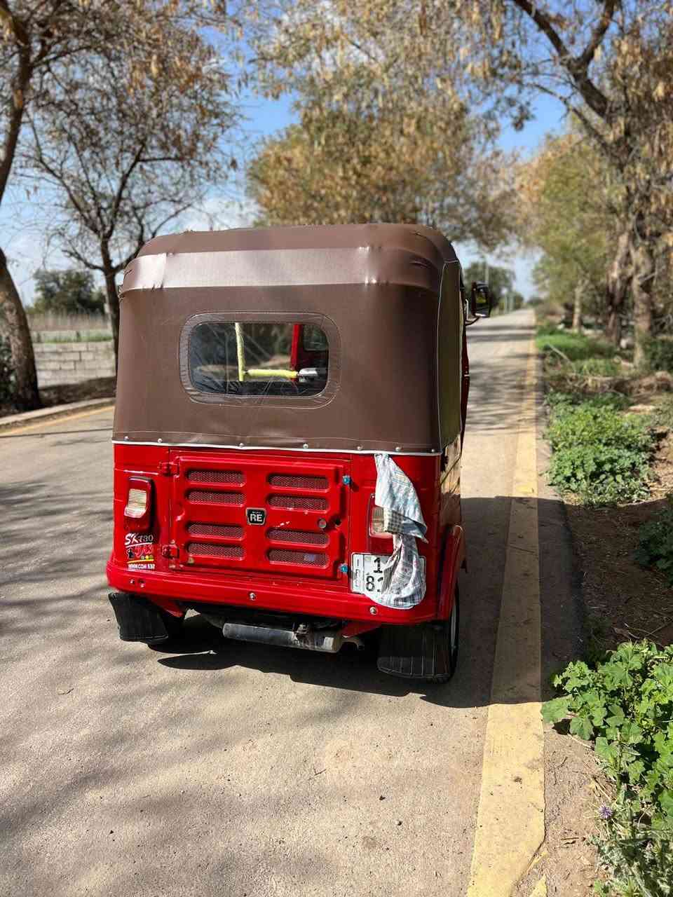 السلام وعليكم
تكتك موديل  2018/12/30   رقم انكليزي وسنويه وتحويل ثاني يوم السعر   5.500 وبيها مجال 
مكينه ( 20 ) خير من الله كل نقص ما بيها كبل لشارع

العنوان بغداد المدائن هذا رقمي   ***********
