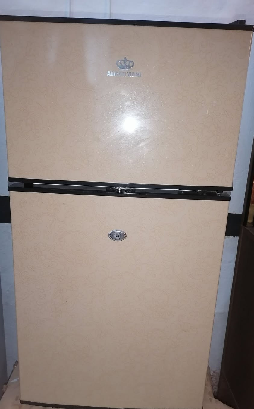 ثلاجه جديده سعرهه 150


**إذا كنت صاحب هذا الإعلان وتريد حذفه لأي سبب، رجاءا أرسل رسالة إلى الدعم الفني**