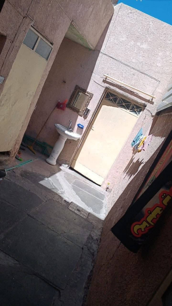 نصف قطعة للبيع شرك (72م) في قطاع 31 
طابق واحد عكاده نضيف مرمم جديد تحتوي على .....

تحتوي على :- أستقبال / وغرفة / ومطبخ / وخدمات 

السعر / 80 وبي مجال 

للاستفسار / *********** أستاذ سيف المحامي
                 *********** ؛
-------------------------------------------------
-------------------------------------------------

مكتب الجوادين 2 للعقار والمحاماة 

بـيع  - شراء - تأجير  - قسام شرعي - تعقيب المعاملات العقارية -أصدار القسامات الشرعية- التوكل بكافة الدعاوي (الجزائية والمدنية والشرعية-) -أكمال معاملات المصرف العقاري ومعاملات التقاعد - تسهيل كل ما يخص كاتب العدل الوصولات والكمبيالات والوكالات العقارية 
هاتف :- ***********
هاتف :- ***********
العنوان:- بغداد/ مدينة الصدر

