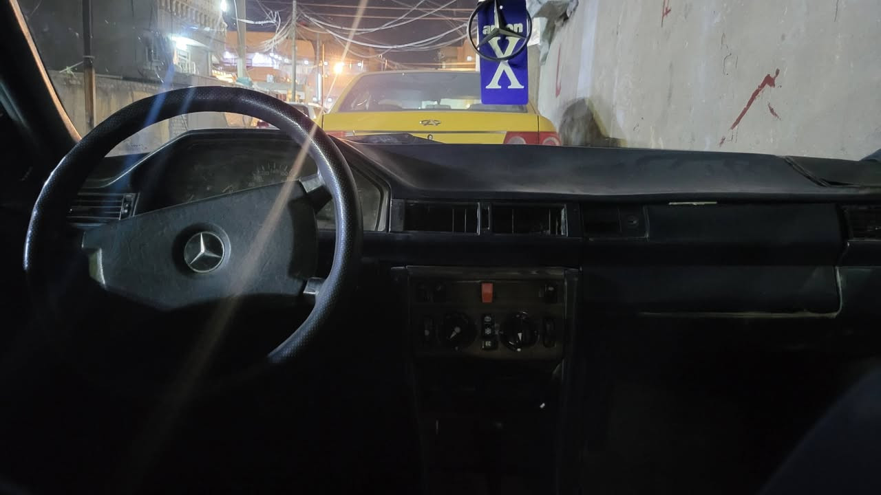 السلام عليكم مارسيدس دب محور بطة تبريد شغال فيت بم محور داخلي مديل ١٩٨٧ قواعد دبل سليمه ب٤٠ وبيها مجال مكانها بغداد الامين
***********
