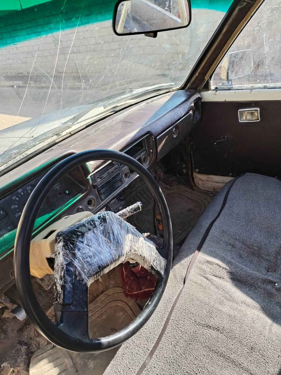 السلام عليكم بيكم 82 للبيع محرك كير اكسن شرط رقم نينوى تريد  وكالة تريد تحويل اي استفسار اتصال ***********
