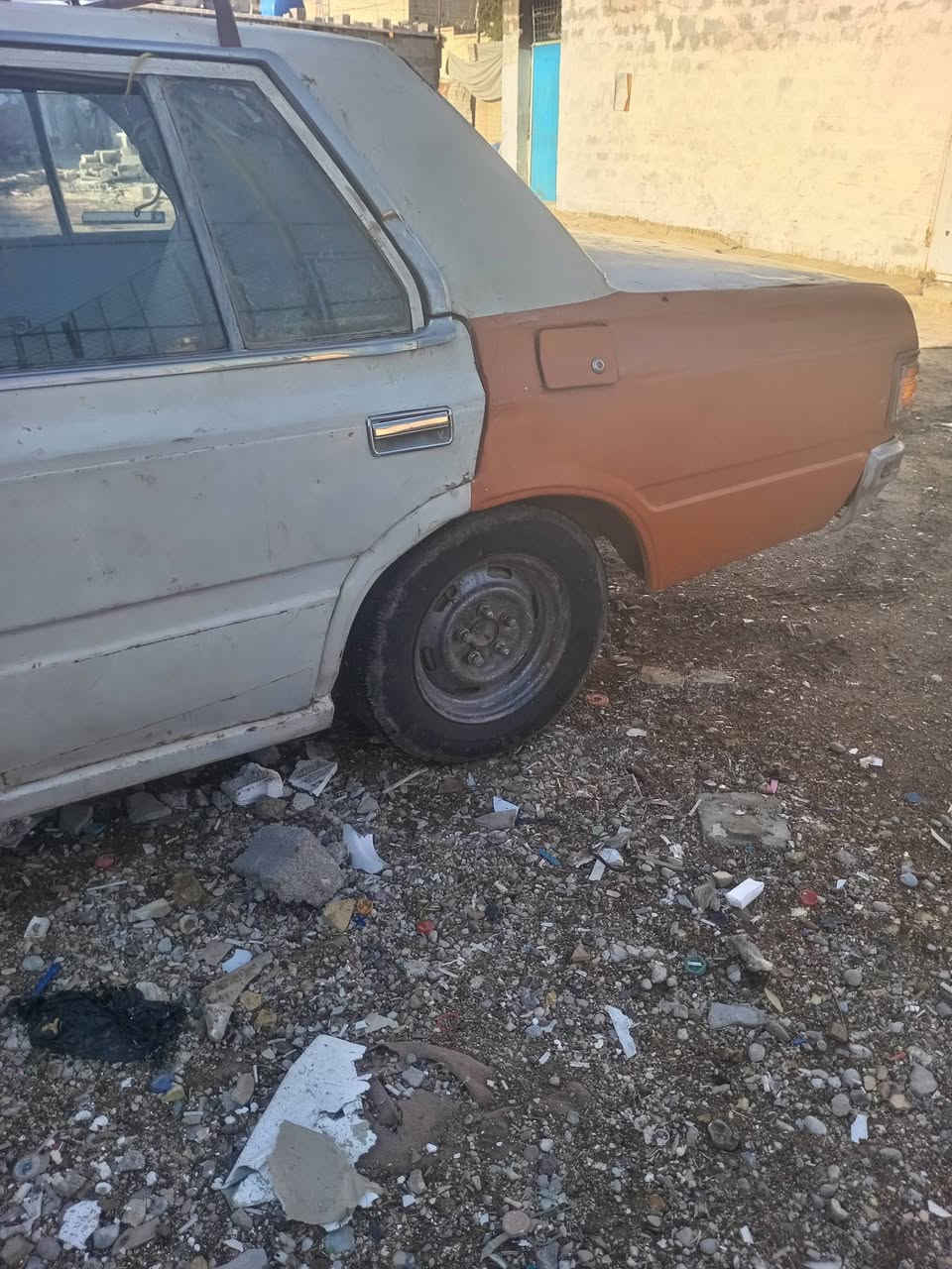 السلام عليكم عندي سياره كراون 81 رقم صلاح الدين صاحبه موجود مكينه بيه خيط بخار بلاديه مالاته تخم تاير جديد كهرابيات عله شغاله سعر 11ورقه بيه مجال مكان بغداد معلومات أكثر تصال عله رقم ***********
