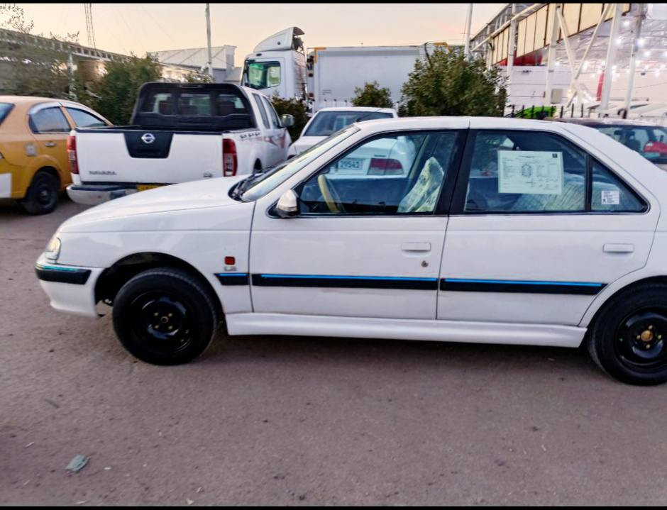 بيجو بارص مديل 12 رقم انكليزي نجف
 شاشة كار بلي 
تبريد ثلج تايرات جدد
 المكينة صارلها شهر من مجفتة ايشاكو اصلي 
وللتفاصيل اكثر اتصل ع الرقم:
*********** 
#السعر:42$  وبيها مجال
