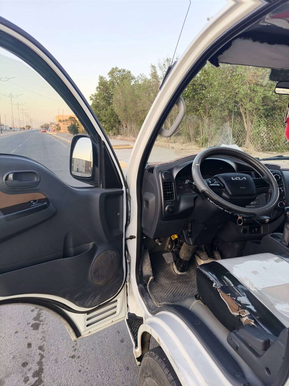 للبيع كيا بنكو 2700 موديل 23رقم بغداد
شرط سيارة بيت ما مشتغلة أي حمل مكانها تكريت 

للاستفسار 

***********

