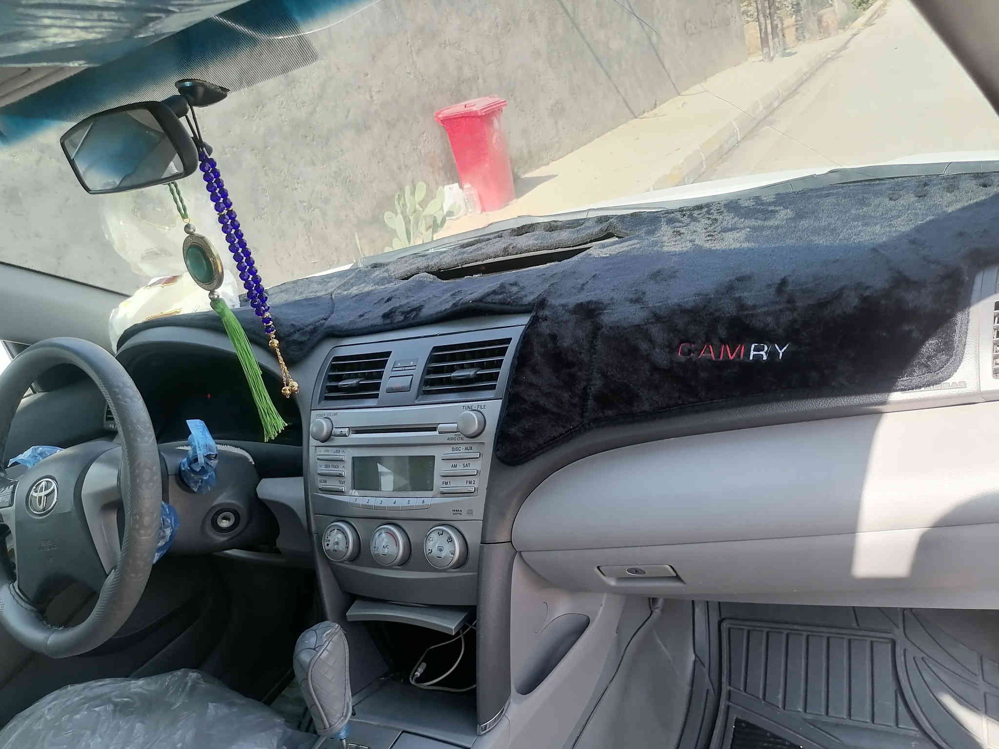 السلام عليكم
كامري للبيع موديل 2011 امريكي
لون ابيض رقم بغداد تحويل مباشر
مكفوله كفاله عامه محرك كير طخم تاير
مواصفات LE
السعر 135  وبيها مجال
السونار مرفق بالمنشور
مكان السياره الانبار قضاء القائم
للاستفسار ***********
