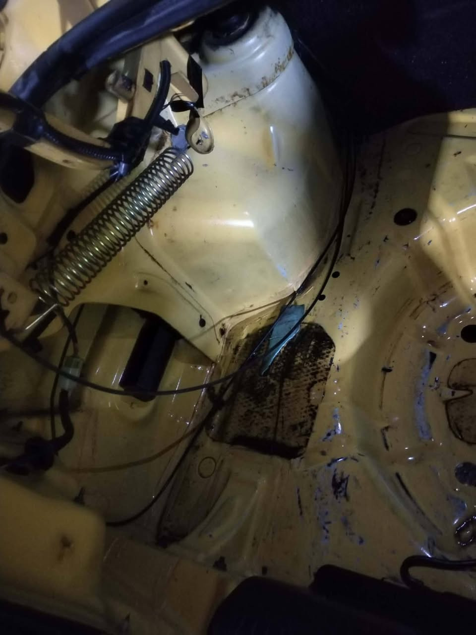 من رخصت أبو الكروب سلام عليكم  سياره ظيبه البيع مديل 2015سياره خير من لله شوفت عينك سياره سوناره موجود تجي تكلب وشوف كهربايات كامله سياره جديده السعر 37 وبيه مجاي الشراي يتصل ***********
